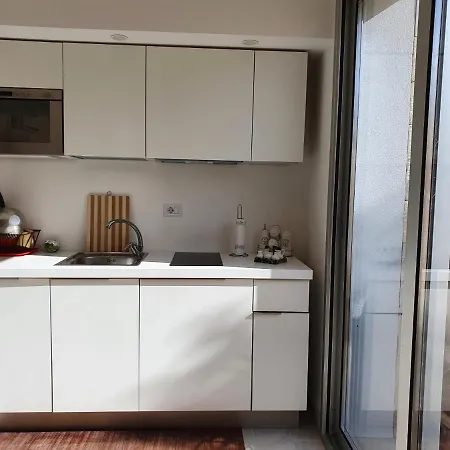 Ellenica Apartment *