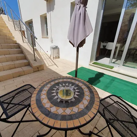 Ellenica Apartment